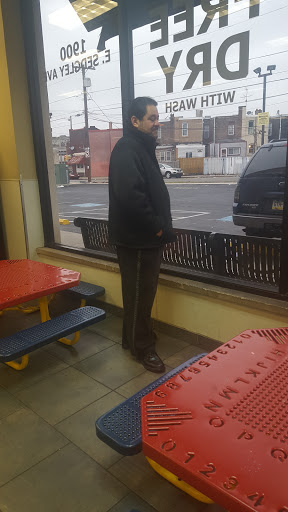 Laundromat «7 Laundry», reviews and photos, 1920 E Sedgley Ave, Philadelphia, PA 19124, USA