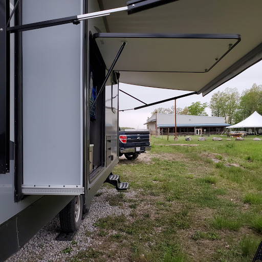 Winery «Paper Moon Vineyards», reviews and photos, 2008 State Rd, Vermilion, OH 44089, USA