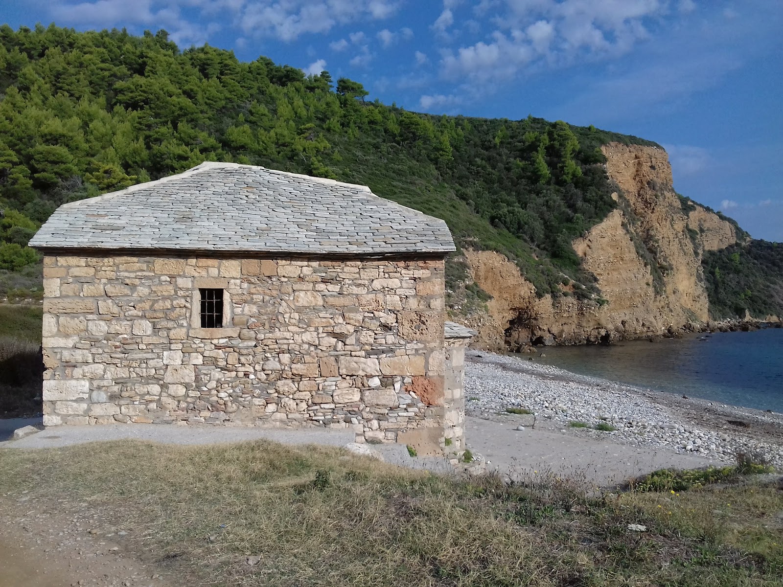 Foto de Theotokos beach área selvagem