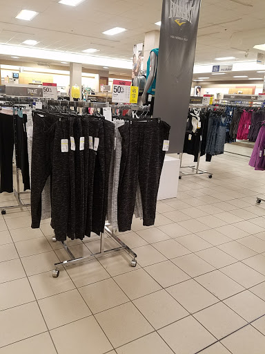 Shopping Mall «Hilltop Mall», reviews and photos, 2200 Hilltop Mall Rd, Richmond, CA 94806, USA