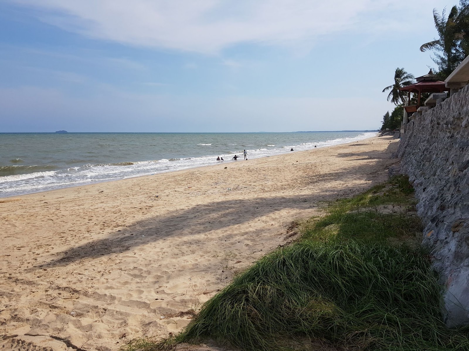 Khlong Wan Beach photo #6