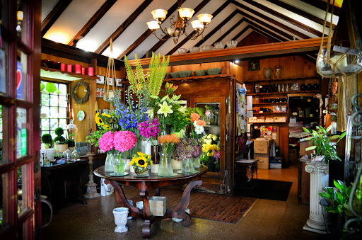 Florist «Guilford White House Florist», reviews and photos, 966 Boston Post Rd, Guilford, CT 06437, USA