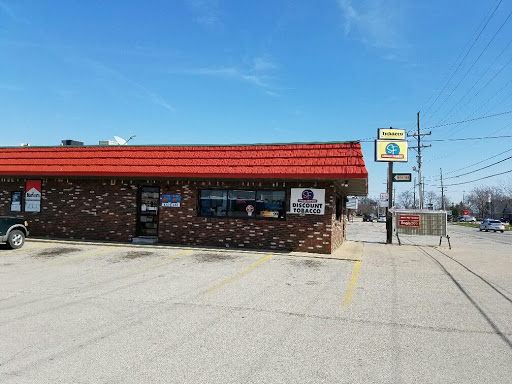 Tobacco Shop «Smoker Friendly Discount Tobacco #22», reviews and photos, 620 E Springhill Dr, Terre Haute, IN 47802, USA