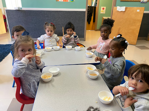 Day Care Center «Sparkles! Child Care Centers at Fair Oaks», reviews and photos, 12001 Lee Hwy, Fairfax, VA 22030, USA