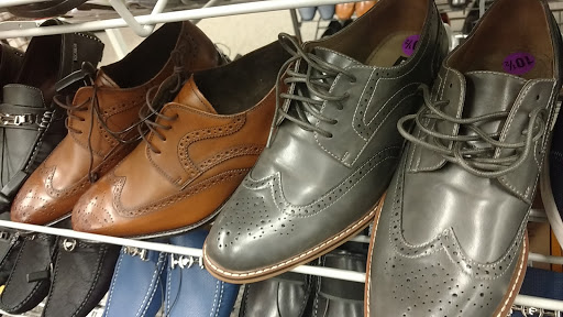 Clothing Store «Burlington Coat Factory», reviews and photos, 1955 E Joppa Rd, Parkville, MD 21234, USA