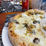 Photo n°1 de l'avis de Francesca.e fait le 02/05/2022 à 18:46 sur le  Ovesuvio Italian Pizza Restaurant à Milan