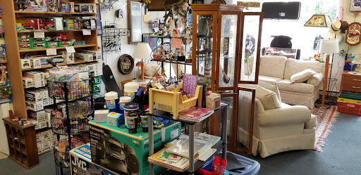 Thrift Store «Vintage Treasures and Nused Furniture», reviews and photos, 13862 H G Trueman Rd B, Solomons, MD 20688, USA