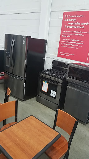 Warehouse club «BJ’s Wholesale Club», reviews and photos, 5200 Red Tip Rd, Fayetteville, NC 28314, USA