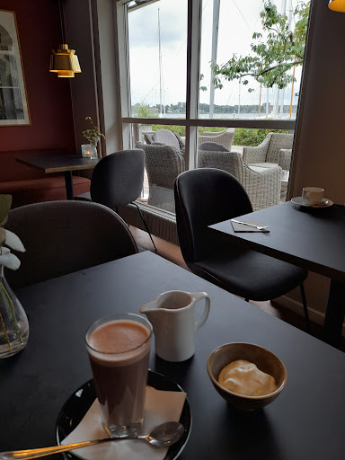 Restaurant Dannebroen, Hotel Kongebrogaarden in Middelfart, Viborg