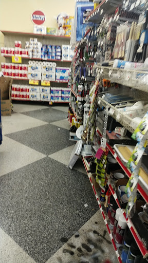 Dollar Store «FAMILY DOLLAR», reviews and photos, 275 Muddy Branch Rd, Gaithersburg, MD 20878, USA