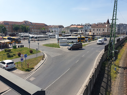Győr, Hunyadi utca, autóbusz-állomás