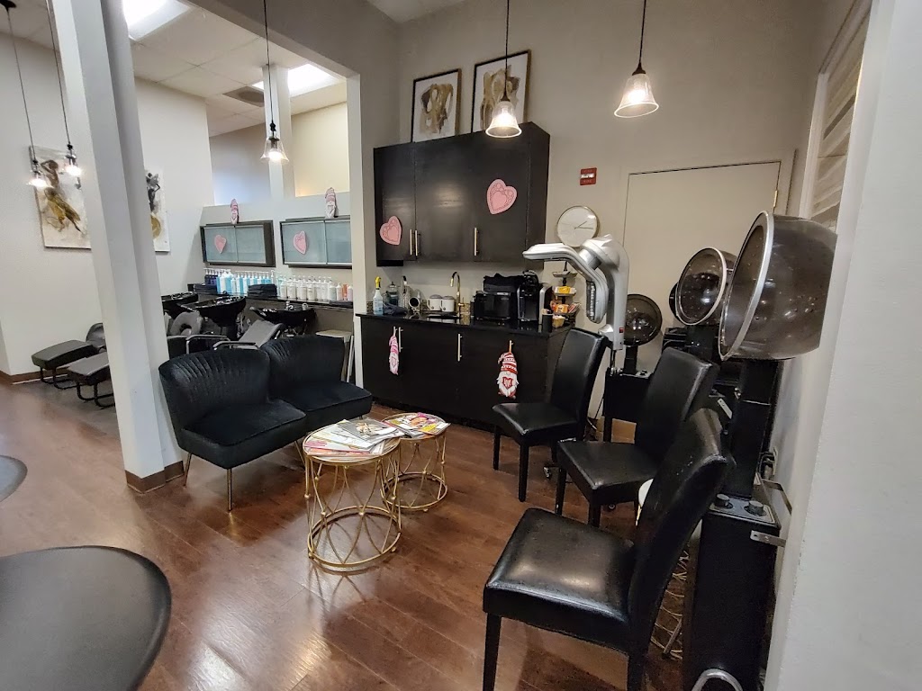 Acacia Salon 98065