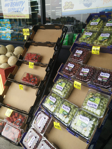 Grocery Store «Grocery Outlet Bargain Market», reviews and photos, 4157 NW U.S. 101 #101, Lincoln City, OR 97367, USA