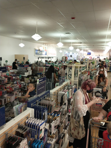 Department Store «Marshalls & HomeGoods», reviews and photos, 731 Centerview Blvd, Kissimmee, FL 34741, USA
