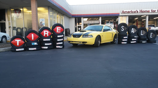 Tire Shop «Firestone Complete Auto Care», reviews and photos, 952 Patricia Ave, Dunedin, FL 34698, USA