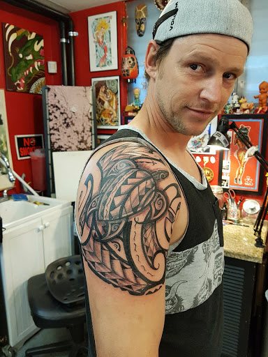 Explore women's collar bone tattoo ideas, creative tattoo ideas in Kailua Kona, available at Kaeo Hawaii Tattoo & Creative Studio