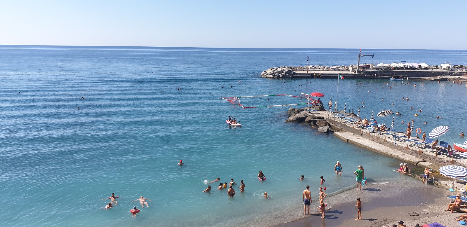 Photo of Spiaggia di Bogliasco with straight shore