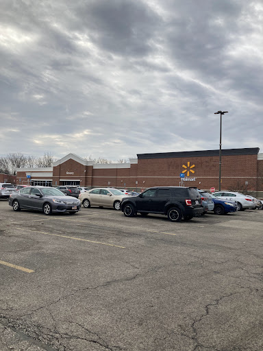 Department Store «Walmart Supercenter», reviews and photos, 7235 Market Pl Dr, Aurora, OH 44202, USA