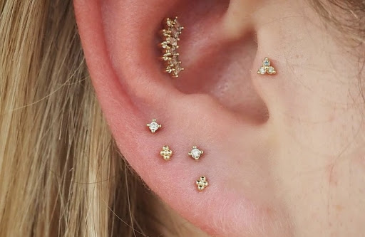 Tattoo Shop «Deep Roots Tattoo and Body Piercing», reviews and photos, 4517 University Way NE, Seattle, WA 98105, USA