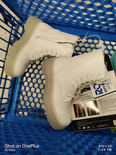 Clothing Store «Ross Dress for Less», reviews and photos, 17849 Garden Way NE, Woodinville, WA 98072, USA