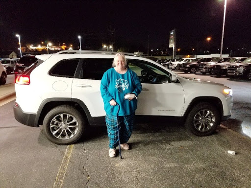 Car Dealer «Hendersonville Chrysler Dodge Jeep Ram», reviews and photos, 401 Duncan Hill Rd, Hendersonville, NC 28792, USA