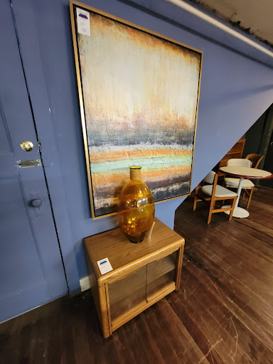 Furniture Store «What’s New? Furniture», reviews and photos, 439 SE Grand Ave, Portland, OR 97214, USA