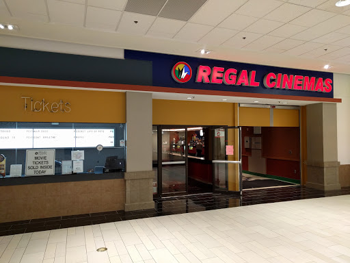 Movie Theater «Regal Cinemas Aviation Mall 7», reviews and photos, 578 Aviation Rd, Queensbury, NY 12804, USA