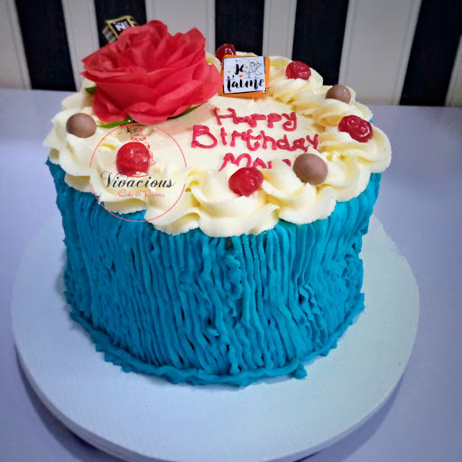 Vivacious Cakes & Pastries, Shop 6 pivot plaza, Okpanam Rd, opposite house of Assembly, Asaba, Nigeria, Grocery Store, state Delta