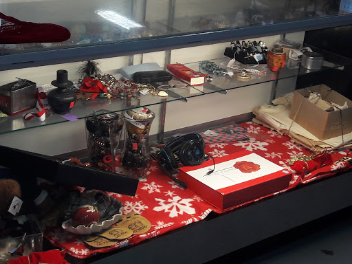 Thrift Store «Goodwill», reviews and photos, 340 S Fair Oaks Ave, Pasadena, CA 91105, USA