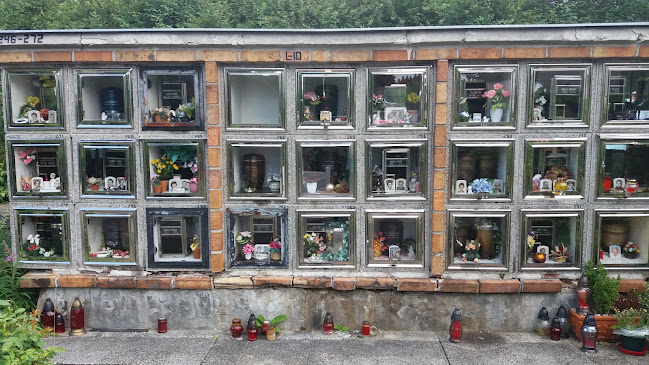 Komentáře a recenze na Krematorium Karlovy Vary