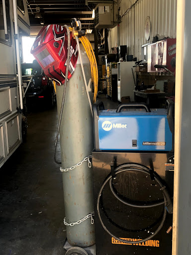 Auto Repair Shop «Complete Car & RV Repair», reviews and photos, 3309 New Town Blvd, St Charles, MO 63301, USA