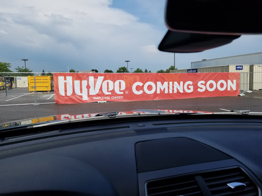 Liquor Store «Cellars Wine & Spirits Inc», reviews and photos, 16605 County Rd 24 #201, Plymouth, MN 55447, USA