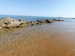 Fratte III beach'in fotoğrafı birden fazla geniş koy ile birlikte