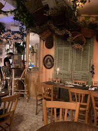 Atmosphère du Restaurant Brasserie Pastis à Paris - n°20