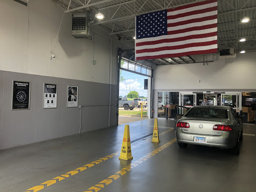 Car Dealer «Worden-Martin Buick GMC», reviews and photos, 1404 N Dunlap St, Savoy, IL 61874, USA