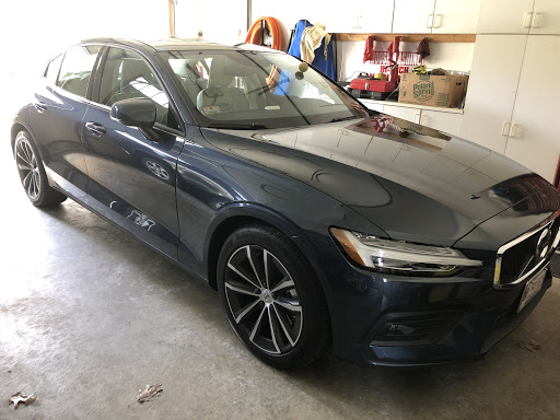 Car Dealer «Volvo of Wellesley», reviews and photos, 962 Worcester St, Wellesley, MA 02482, USA