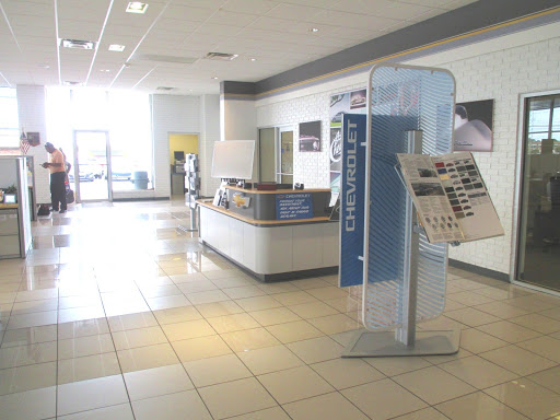 Chevrolet Dealer «Chandler Chevrolet», reviews and photos, 600 Clifty Dr, Madison, IN 47250, USA