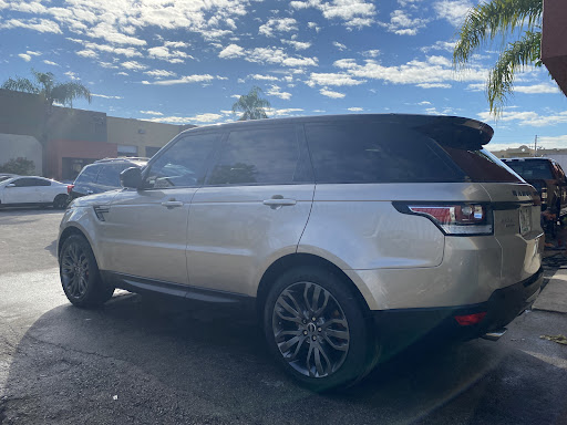 Auto Body Shop «JE Body Shop Inc», reviews and photos, 2665 W 76th St, Hialeah, FL 33016, USA