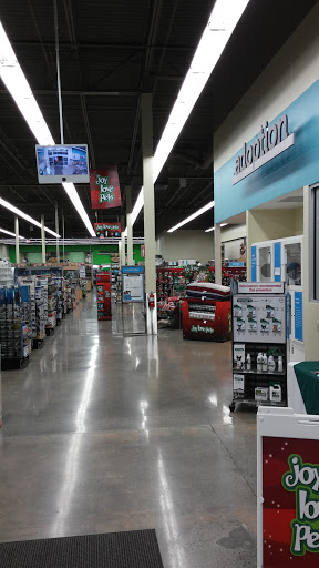 Pet Supply Store «Petco Animal Supplies», reviews and photos, 1419 Towne Square Blvd NW, Roanoke, VA 24019, USA