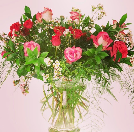 Florist «Bates Flowers by DZyne», reviews and photos, 813 4th Ave, Grinnell, IA 50112, USA