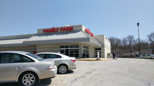 Grocery Store «Family Fare Supermarket», reviews and photos, 1801 Valley View Dr, Council Bluffs, IA 51503, USA