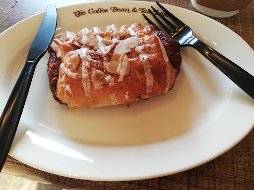 Coffee Shop «The Coffee Bean & Tea Leaf», reviews and photos, 3726 S Figueroa St, Los Angeles, CA 90007, USA