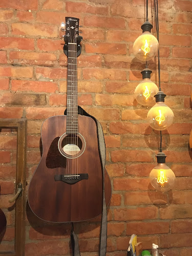 Eldorado Guitar Shop - Budapest