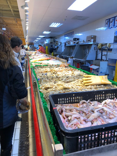 Supermarket «Good Fortune Supermarket», reviews and photos, 6751 Wilson Blvd, Falls Church, VA 22044, USA