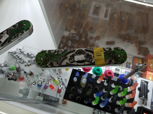 Tobacco Shop «Tobacco &more smoke & vape shop», reviews and photos, 11924 Seminole Blvd, Largo, FL 33778, USA