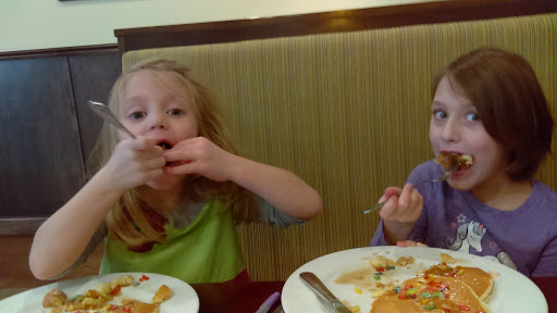 Breakfast Restaurant «Brunch Cafe-St Charles», reviews and photos, 172 S 1st St, St Charles, IL 60174, USA