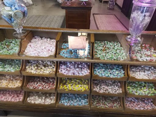 Bridal Shop «Inverness Bridal», reviews and photos, 925 W Oak St, Conway, AR 72032, USA