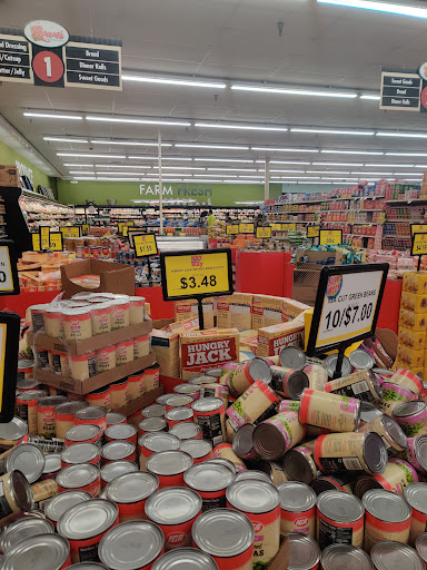 Supermarket «Rowes Supermarket», reviews and photos, 8595 Beach Blvd #329, Jacksonville, FL 32216, USA