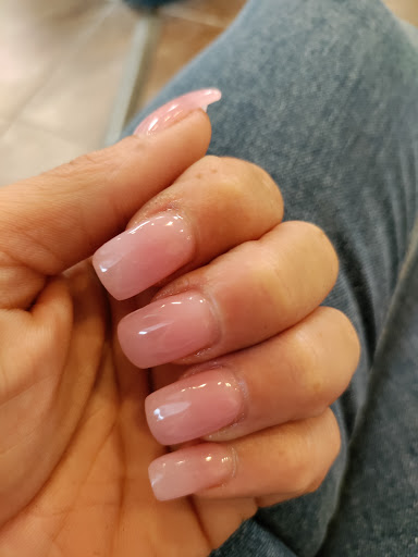 Nail Salon «Suncco Salon Nails & Tanning», reviews and photos, 2000 Midway Dr # 4, Harrington, DE 19952, USA
