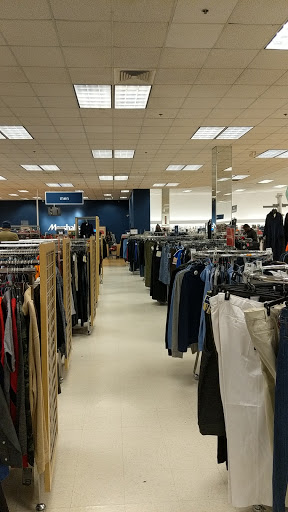 Department Store «Marshalls», reviews and photos, 425 Ernest W Barrett Pkwy NW, Kennesaw, GA 30144, USA
